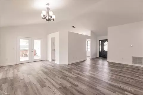 Living - 4550 Springview Cir, Labelle, FL 33935 photo 2 of 7