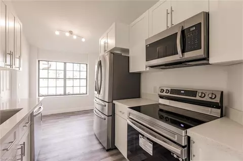 Kitchen - 4550 Springview Cir, Labelle, FL 33935 photo 1 of 3