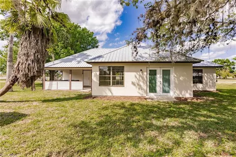 Exterior - 4550 Springview Cir, Labelle, FL 33935 photo 9 of 11