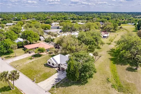 View/Area - 4550 Springview Cir, Labelle, FL 33935 photo 4 of 10