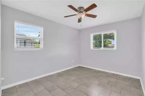 Bedroom - 883 Coconut Cir E, Naples, FL 34104 photo 6 of 8