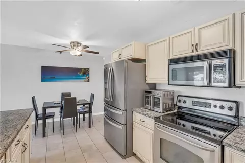 Kitchen - 883 Coconut Cir E, Naples, FL 34104 photo 2 of 4