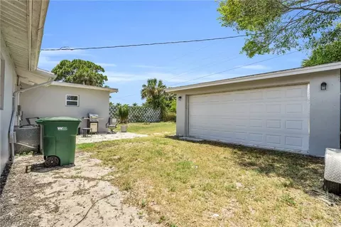 Exterior - 883 Coconut Cir E, Naples, FL 34104 photo 4 of 4