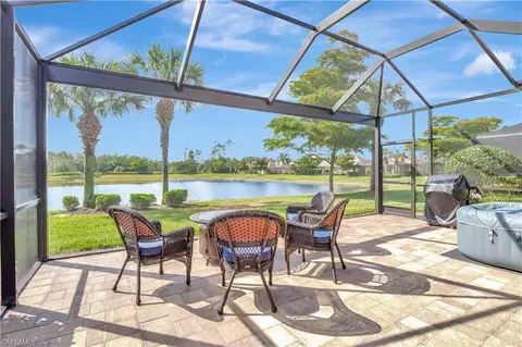 7247 Live Oak Dr, Naples, FL 34114