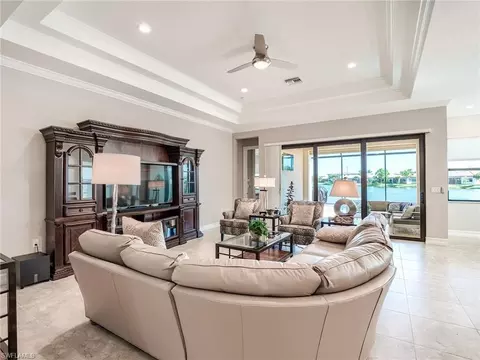 9267 Glenforest Dr, Naples, FL 34120 photo 4