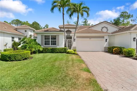 810 Grafton Ct #3, Naples, FL 34104