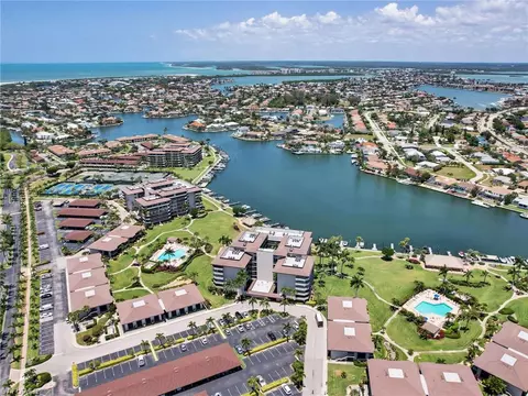 651 Seaview Ct #B-402, Marco Island, FL 34145