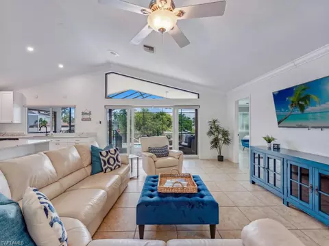 481 Lagoon Ave, Naples, FL 34108 photo 6