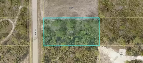 1008 Pine Ave, Lehigh Acres, FL 33972