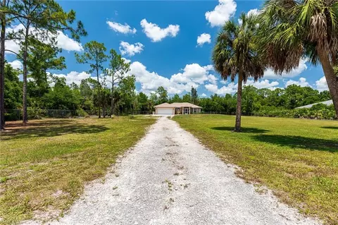 385 35th Ave NW, Naples, FL 34120