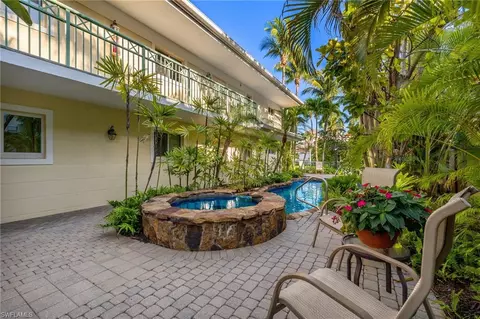 Exterior - 445 3rd Ave S #200, Naples, FL 34102 photo 3 of 10