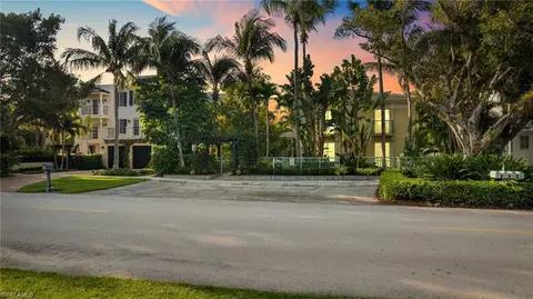 Exterior - 445 3rd Ave S #200, Naples, FL 34102 photo 10 of 10