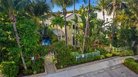 Exterior - 445 3rd Ave S #200, Naples, FL 34102 photo 9 of 10