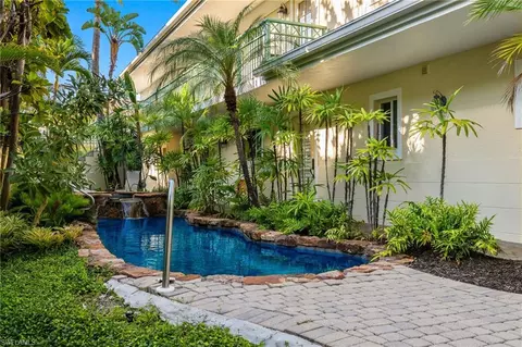 Exterior - 445 3rd Ave S #200, Naples, FL 34102 photo 6 of 10