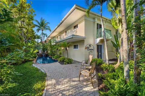 Exterior - 445 3rd Ave S #200, Naples, FL 34102 photo 4 of 10