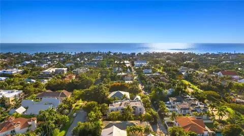 View/Area - 445 3rd Ave S #200, Naples, FL 34102 photo 8 of 9
