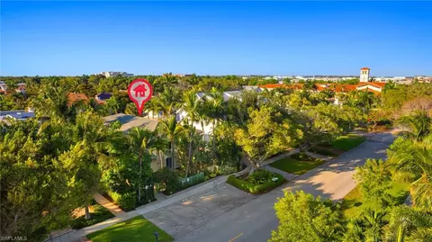 View/Area - 445 3rd Ave S #200, Naples, FL 34102 photo 2 of 9