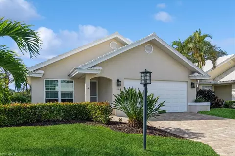 1566 Weybridge Cir #29, Naples, FL 34110