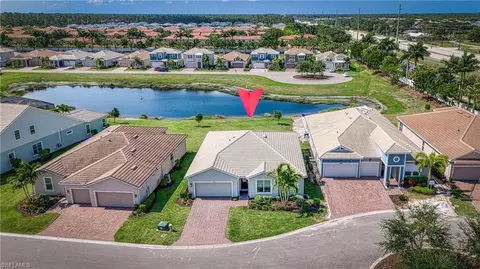 3874 Helmsman Dr, Naples, FL 34120