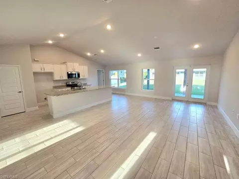 628 Windermere Dr, Lehigh Acres, FL 33972 photo 5