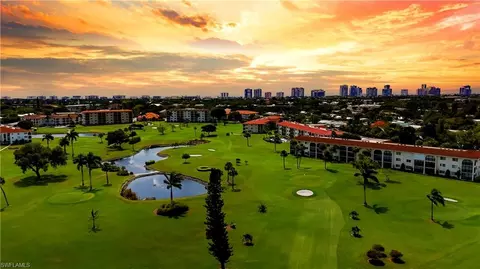 21 High Point Cir E #309, Naples, FL 34103