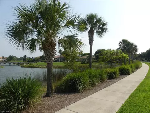 83 Glen Eagle Cir, Naples, FL 34104 photo 21