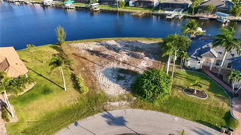 3500 NW 4th St, Cape Coral, FL 33993