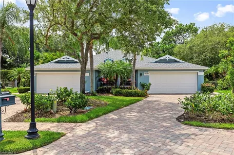15027 Sterling Oaks Dr, Naples, FL 34110