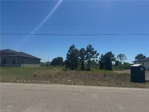 2809 19th St SW, Lehigh Acres, FL 33976