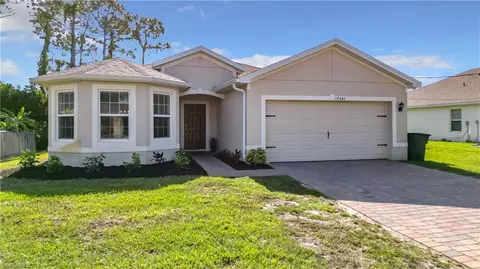 17541 Phlox Dr, Fort Myers, FL 33967
