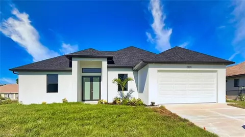 2239 NW 7th Ave, Cape Coral, FL 33993