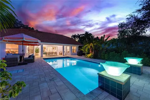 7517 San Gabriel Ln, Naples, FL 34109