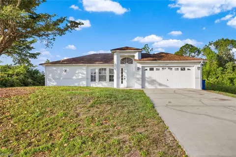 5137 27th St SW, Lehigh Acres, FL 33973
