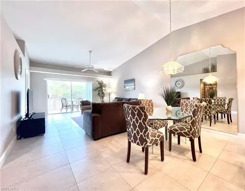 8605 Naples Heritage Dr #222, Naples, FL 34112