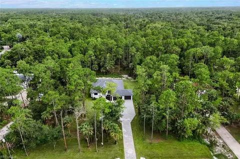 164 Jung Blvd W, Naples, FL 34120
