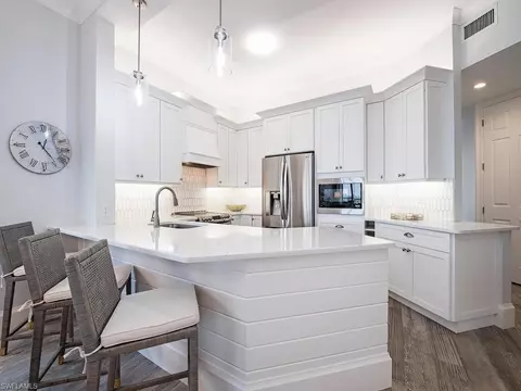 400 Flagship Dr #1208, Naples, FL 34108