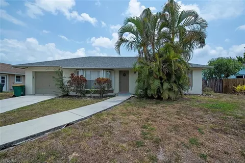 1890 51st St SW, Naples, FL 34116