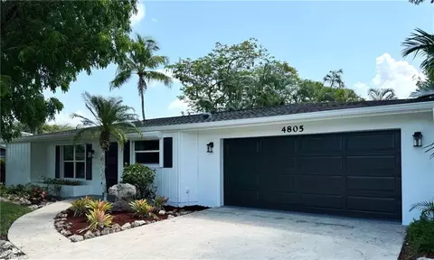 4805 Hawaii Blvd #3, Naples, FL 34112