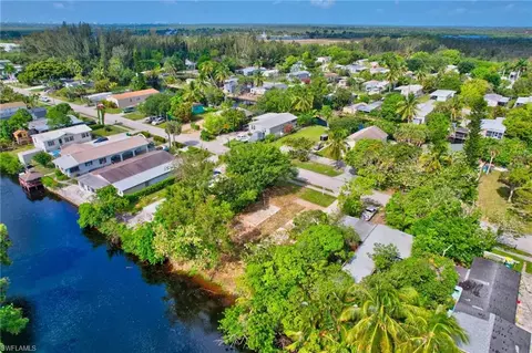 46 Moon Bay St, Naples, FL 34114 photo 24
