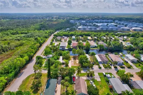 46 Moon Bay St, Naples, FL 34114 photo 7