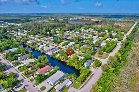 46 Moon Bay St, Naples, FL 34114 photo 13