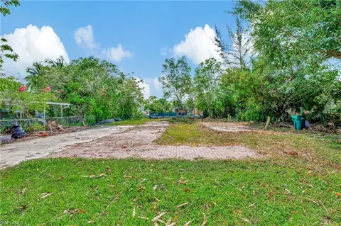 46 Moon Bay St, Naples, FL 34114 photo 29