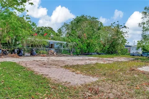 46 Moon Bay St, Naples, FL 34114 photo 37