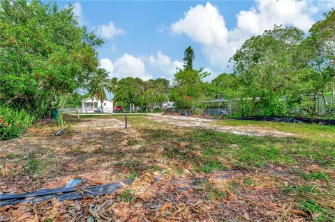 46 Moon Bay St, Naples, FL 34114 photo 35