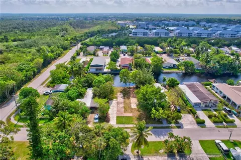 46 Moon Bay St, Naples, FL 34114 photo 6
