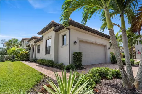 1150 Penrose Ct #19, Naples, FL 34113