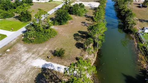 4126 NE 19th Pl, Cape Coral, FL 33909