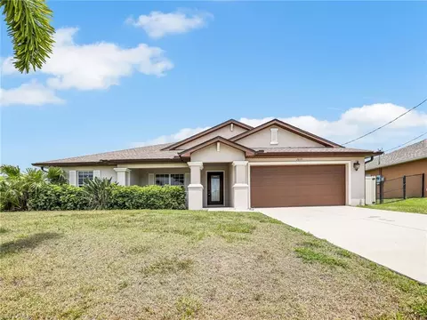 2035 NW 16th Pl, Cape Coral, FL 33993
