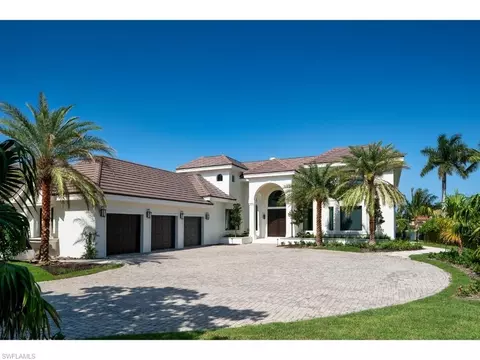 Exterior - 3540 Gin Ln, Naples, FL 34102 photo 3 of 5