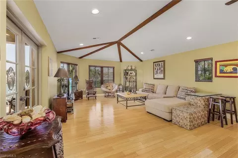401 Hawser Ln, Naples, FL 34102 photo 35